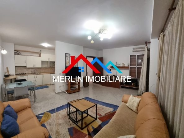 Tirane, jepet me qera apartament 1+1+Ballkon Kati 9, 84 m² 700 € (RRUGA XHORXH BUSH,QENDER)