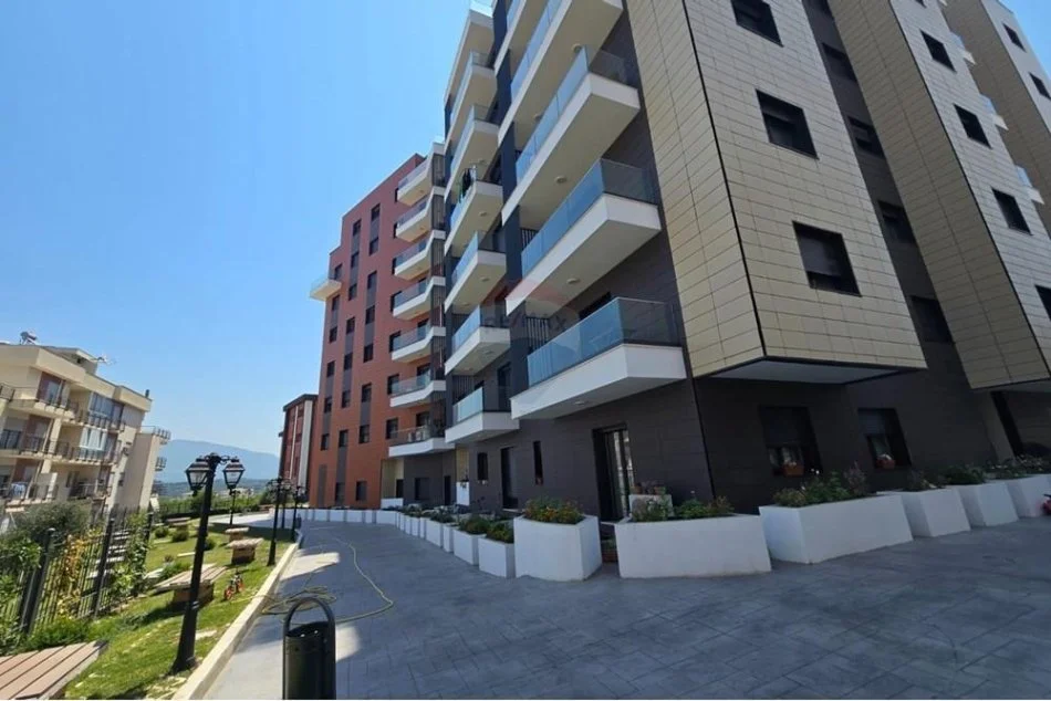 Tirane, jepet me qera apartament 2+1 Kati 6, 100 m² 220.000 € (kodra e diellit)