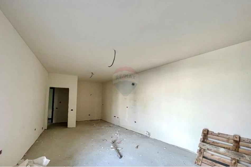 Tirane, shitet apartament 2+1+Ballkon Kati 4, 105 m² 235.000 € (Muhedin Llagani)