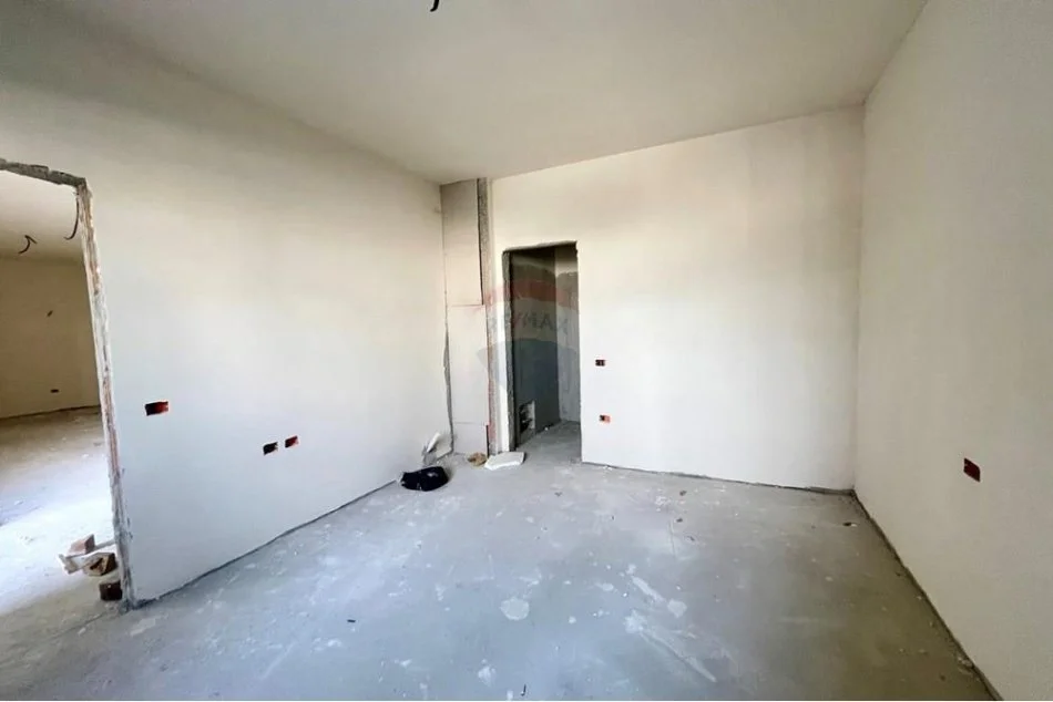 Tirane, shitet apartament 2+1+Ballkon Kati 4, 105 m² 235.000 € (Muhedin Llagani)