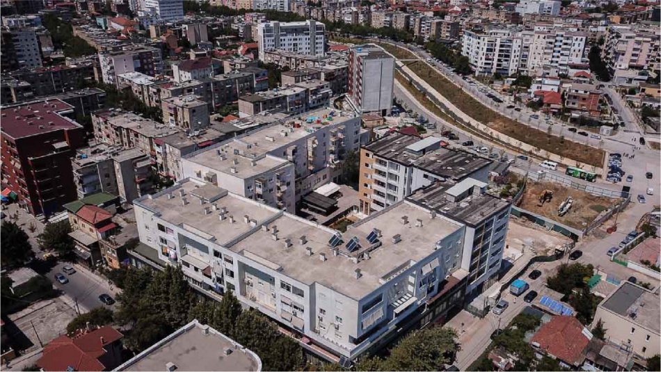 Tirane, jepet me qera apartament 1+1 Kati 1, 60 m² 250 € (Ali Dem)