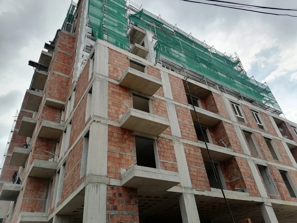 shes apartament 2+1, Kati 1