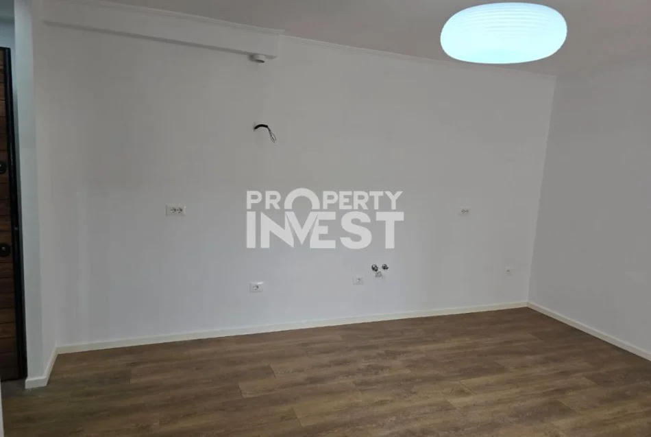 Tirane, shitet apartament 1+1 Kati 3, 50 m² 115.000 € (Isht tregu Elektrik)