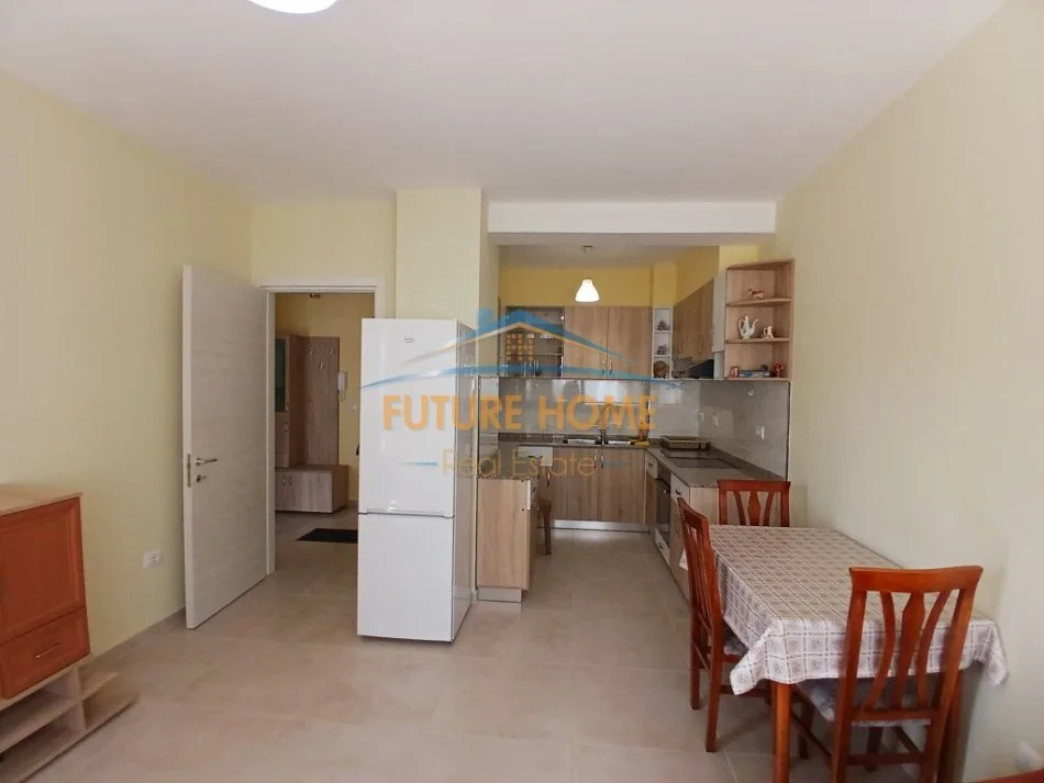 Tirane, jepet me qera apartament 1+1 Kati 3, 66 m² 350 € (Ali Demi)