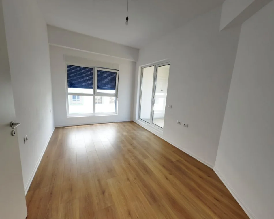 Tirane, shitet apartament 2+1+Aneks+Ballkon Kati 7, 84 m² (Ali Demi)