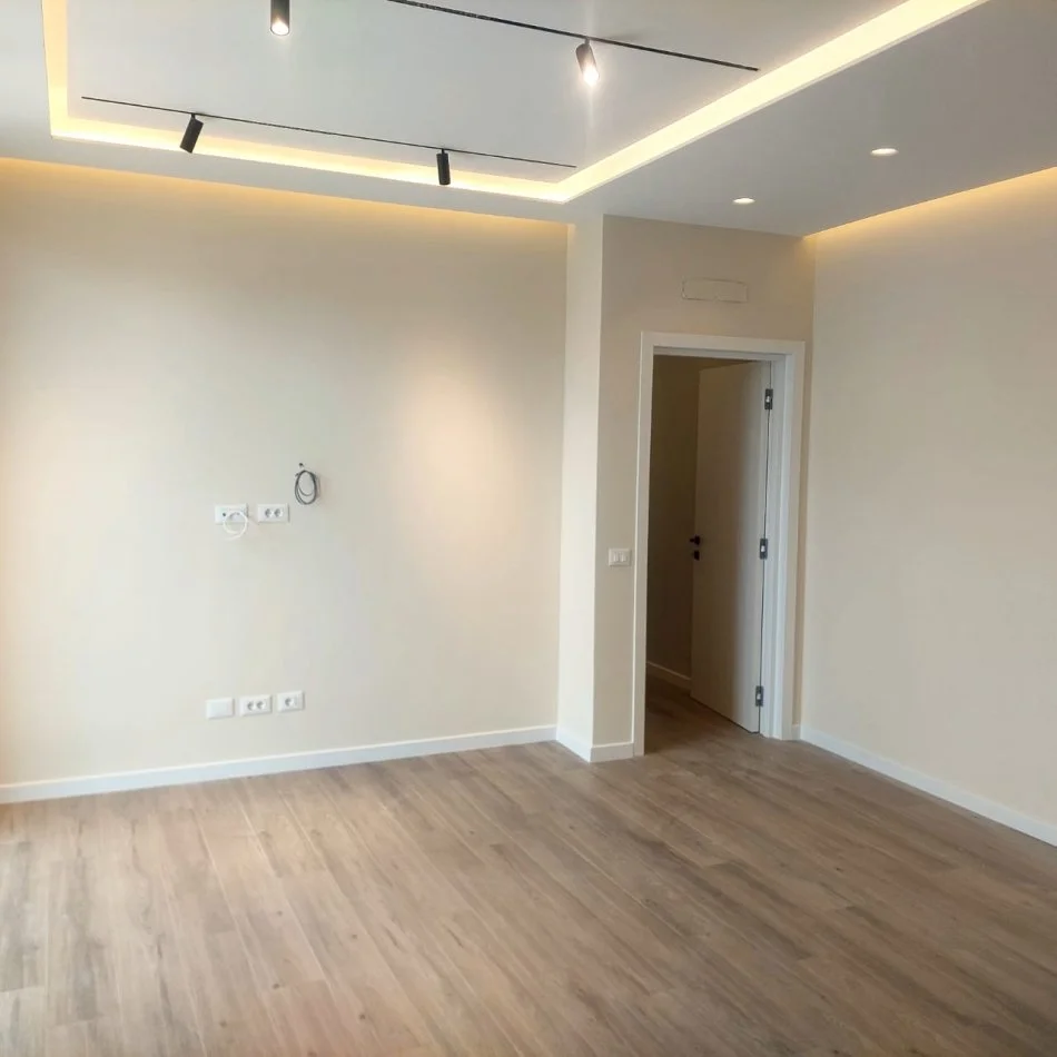 Tirane, jepet me qera zyre Kati 3, 114 m² 1.400 € (ALTANA REZIDENC)