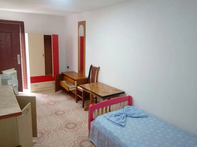 Tirane, jepet me qera apartament 1+1 Kati 1, 44 m² 260 € (Rruga "Xhanfize Keko")