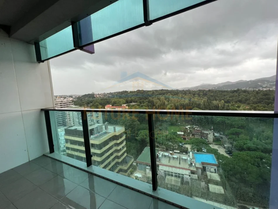 Tirane, jepet me qera apartament 2+1+2 Kati 19, 150 m² 2.600 € (AMBASADOR 3 , AIR ALBANIA)