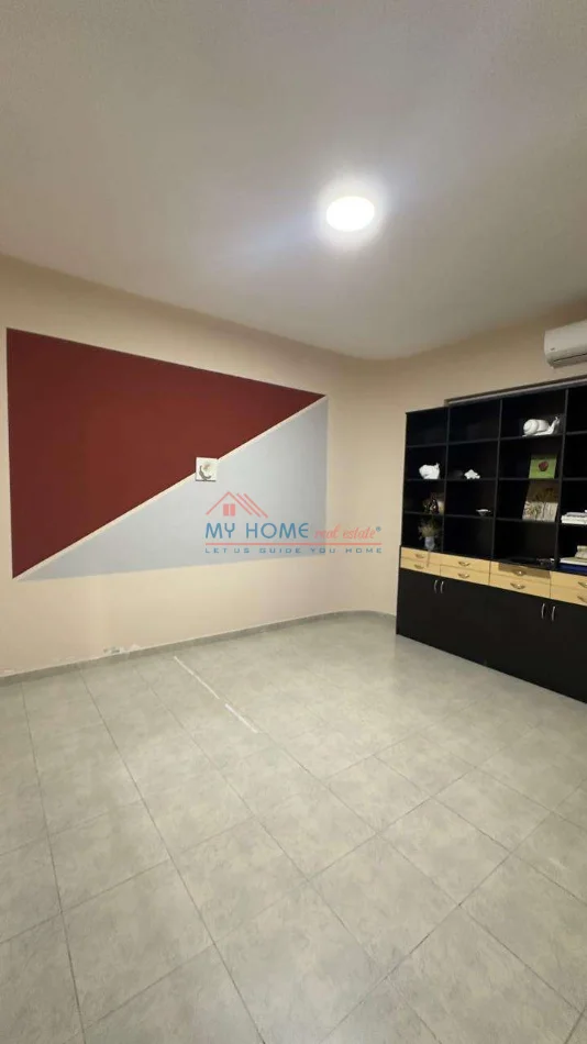 Shqiperi, jepet me qera zyre Kati 1, 120 m² 950 € (Qender)