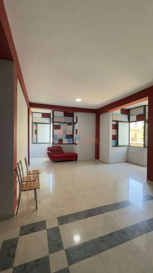 Shqiperi, jepet me qera zyre Kati 1, 120 m² 950 € (Qender)