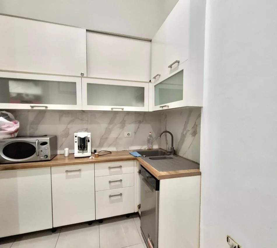 Me Qera: Ambient (340m2) 📍BLLOK - Alb Market | 4,000€/muaj || Plotesisht Private