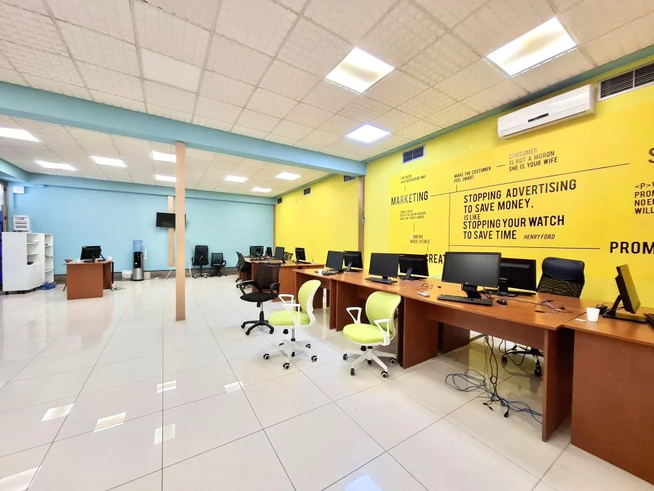 Me Qera: Ambient (340m2) 📍BLLOK - Alb Market | 4,000€/muaj || Plotesisht Private