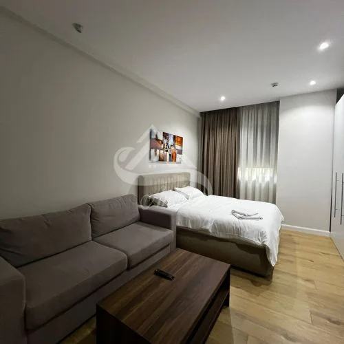 Tirane, shitet apartament 3+1 Kati 1, 220 m² 396.000 € (rrethrotullimi i kinostudios)