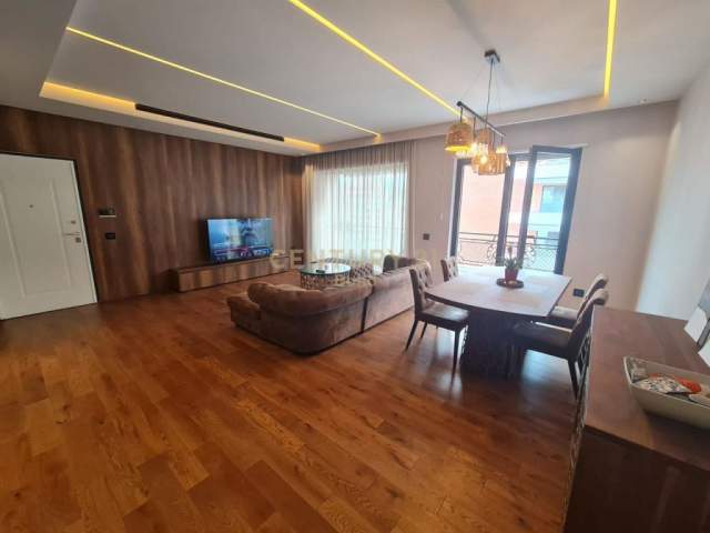 Tirane, shitet apartament 1+1+A+BLK Kati 7, 144 m² 390.000 Euro