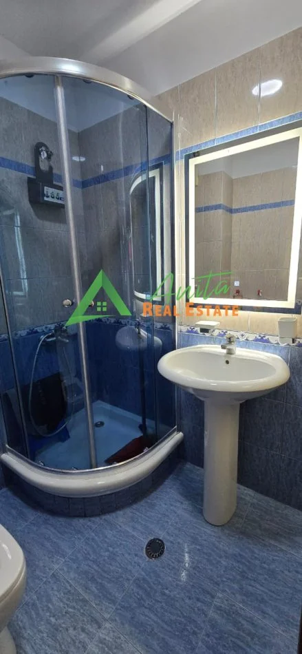 Tirane, jepet me qera apartament 1+1+Ballkon Kati 2, 65 m² 60 000 Leke(Rruga Petro Korcari)