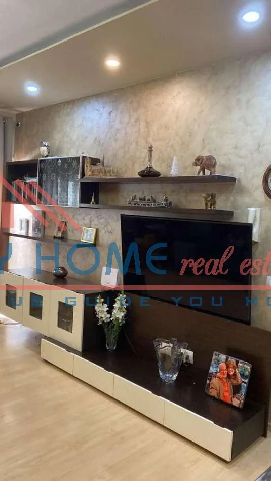 Tirane, jepet me qera apartament 2+1+Ballkon Kati 3, 90 m² 600 € (Don Bosko)