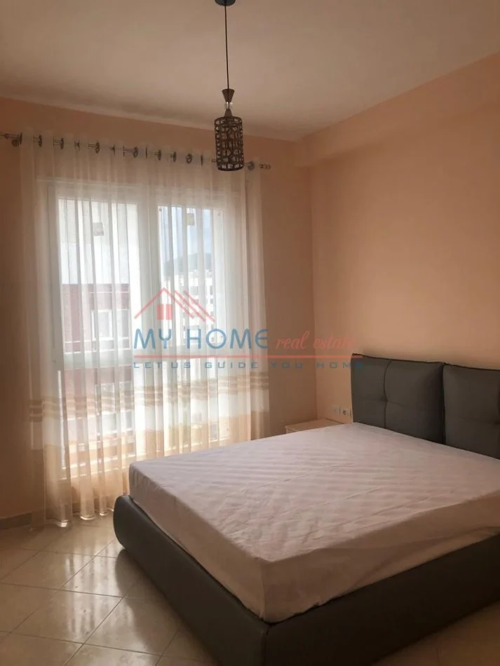 Tirane, jepet me qera apartament 2+1+Ballkon Kati 6, 98 m² 700 € (Bulevardi Gjergj Fishta)