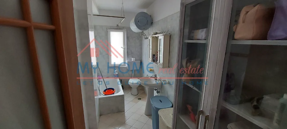 Tirane, shitet apartament 2+1+Ballkon Kati 5, 112 m² 185.000 € (Rruga Sulejman Delvina)