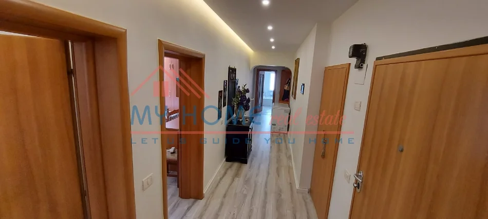 Tirane, shitet apartament 2+1+Ballkon Kati 5, 112 m² 185.000 € (Rruga Sulejman Delvina)