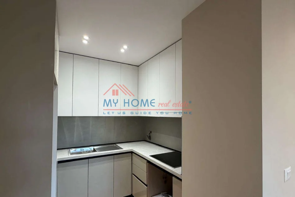 Tirane, shitet apartament 2+1+Ballkon Kati 11, 80 m² 199.000 € (Stacioni i Trenit)