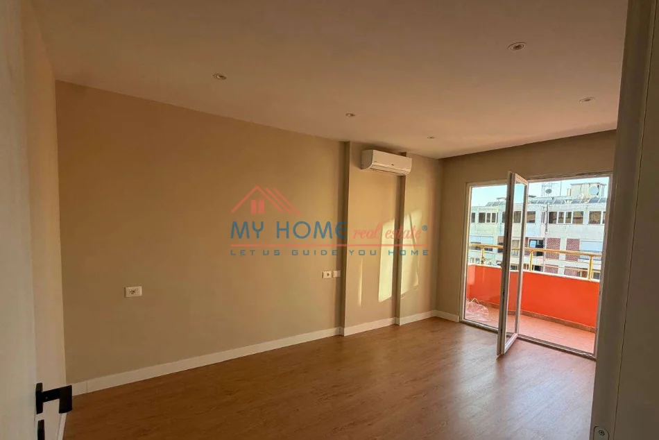 Tirane, shitet apartament 2+1+Ballkon Kati 11, 80 m² 199.000 € (Stacioni i Trenit)