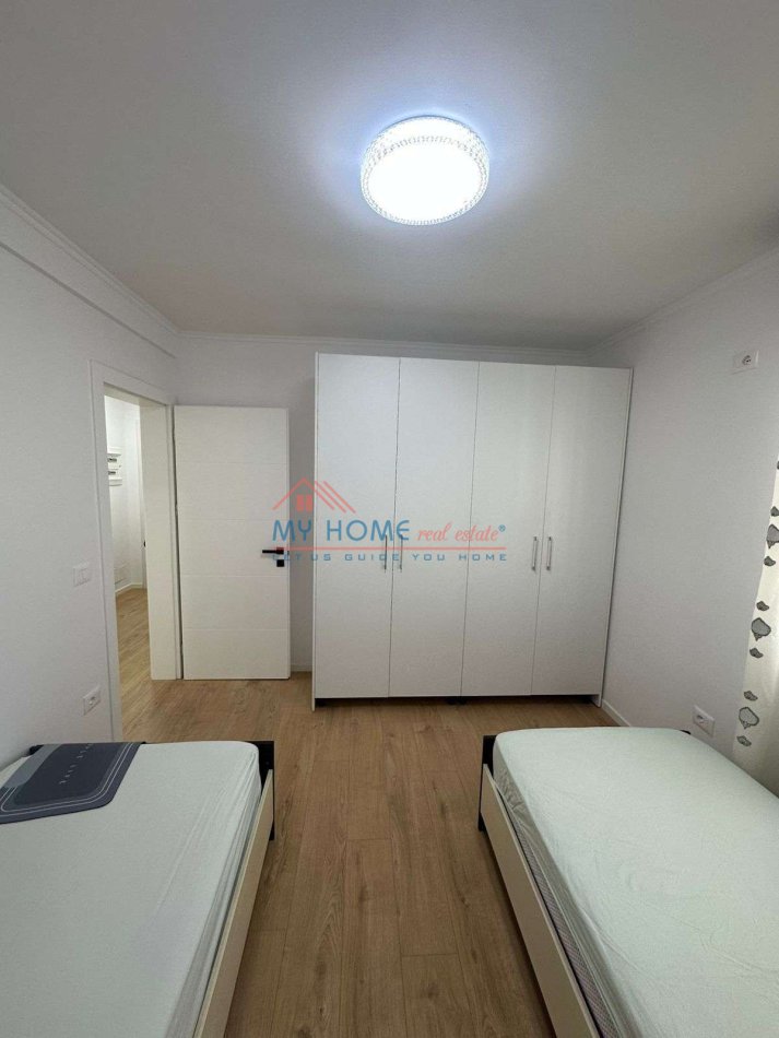 Tirane, jepet me qera apartament 2+1+Ballkon Kati 4, 74 m² 600 € (Don Bosko)