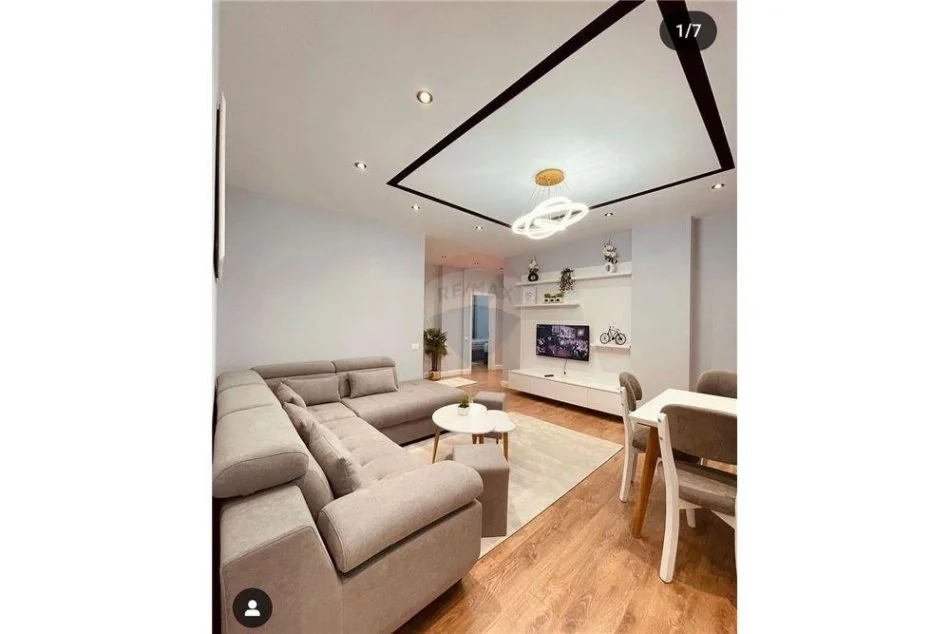 Tirane, jepet me qera apartament 2+1, Kati 2, 100 m² 630 € 