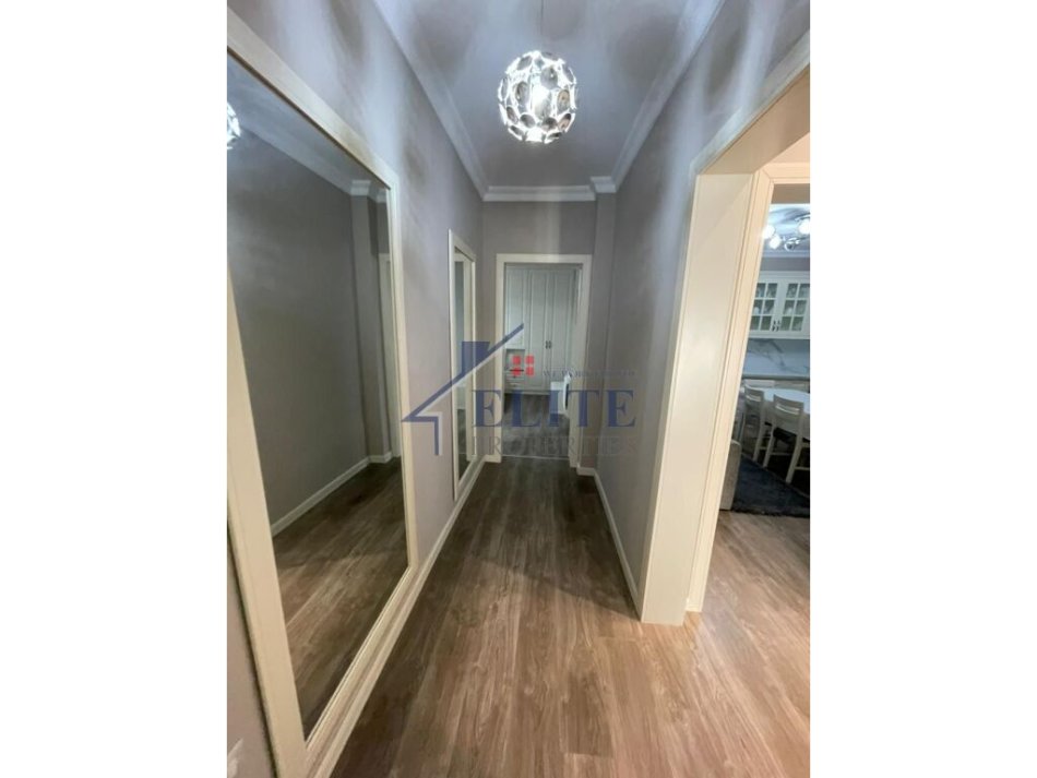 Tirane, jepet me qera apartament 2+1+Ballkon Kati 2, 150 m² 600 € (Fresku)