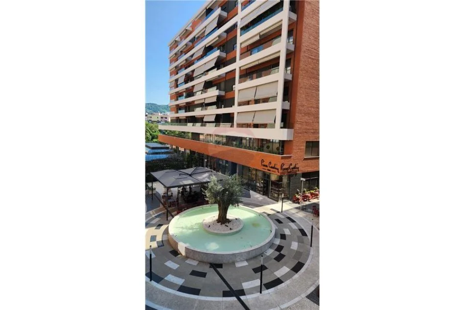 Shqiperi, jepet me qera apartament 2+1+Ballkon Kati 7, 120 m² 1.300 € (Kompleksi Delijorgji)