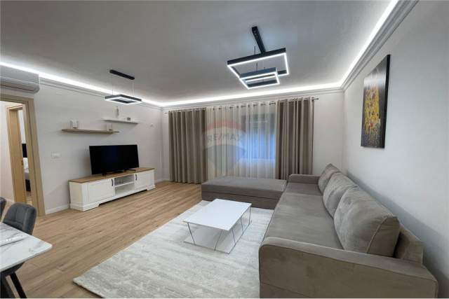 Tirane, jepet me qera apartament 2+1+BLK Kati 2, 100 m² 700 Euro (prane xhamise)