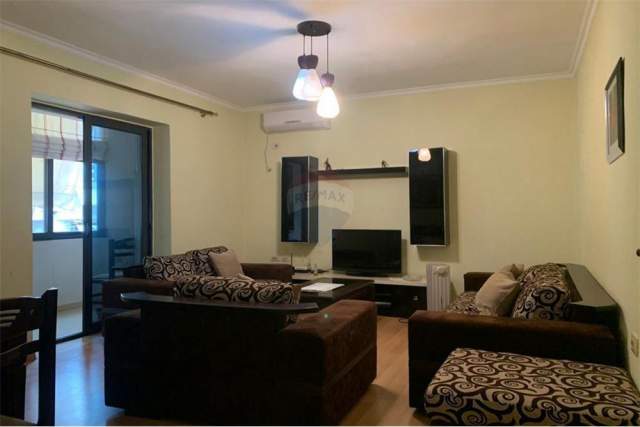 Tirane, jepet me qera apartament 2+1 Kati 3, 87 m² 37.000 Leke (Allias)