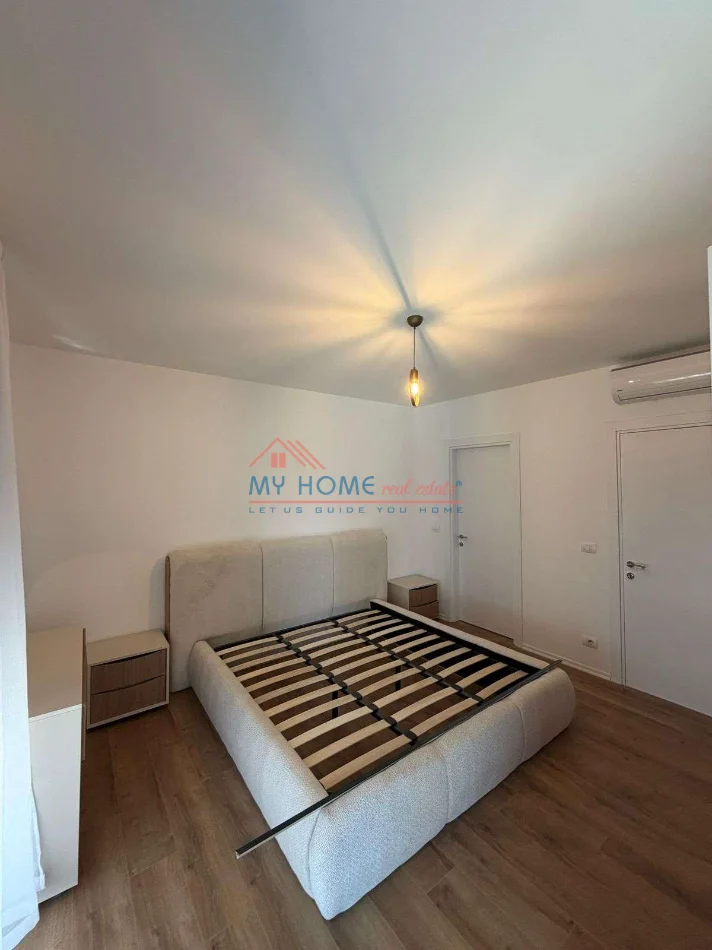 Tirane, jepet me qera apartament 2+1+Ballkon Kati 1, 108 m² 700 € (Ish Dogana)