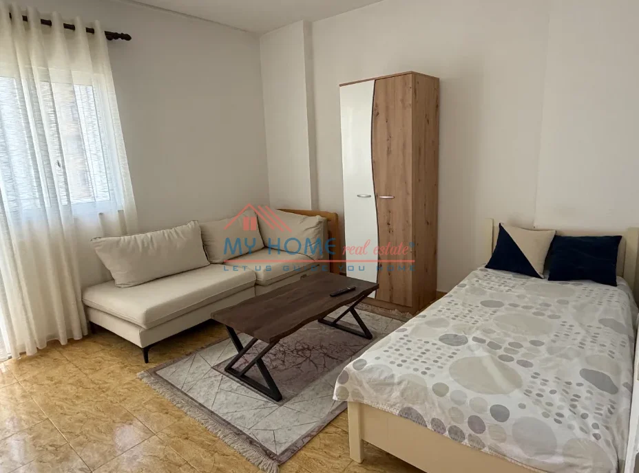 Tirane, jepet me qera apartament 2+1+Ballkon Kati 4, 71 m² 600 € (Don Bosko)