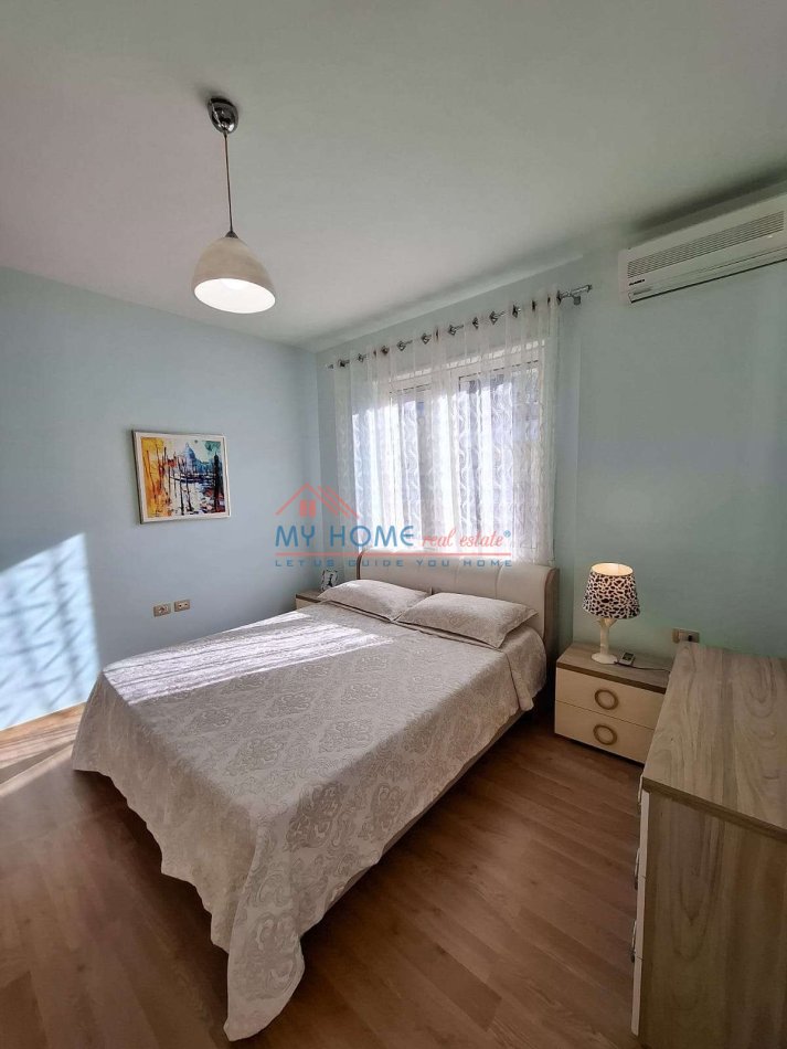 Tirane, jepet me qera apartament 2+1+Ballkon Kati 2, 113 m² 800 € (Kopeshti Zoolojik)