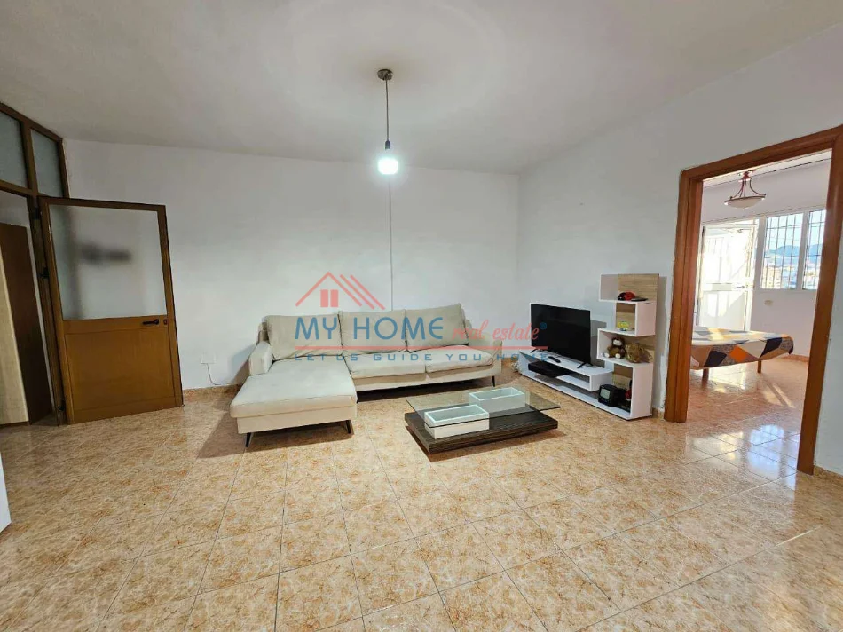 Shqiperi, jepet me qera apartament 2+1+Ballkon Kati 9, 100 m² 550 € (Rruga Dritan Hoxha)
