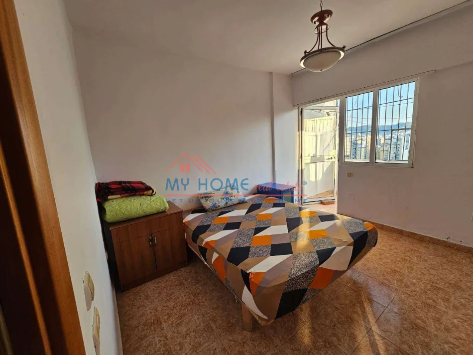 Shqiperi, jepet me qera apartament 2+1+Ballkon Kati 9, 100 m² 550 € (Rruga Dritan Hoxha)