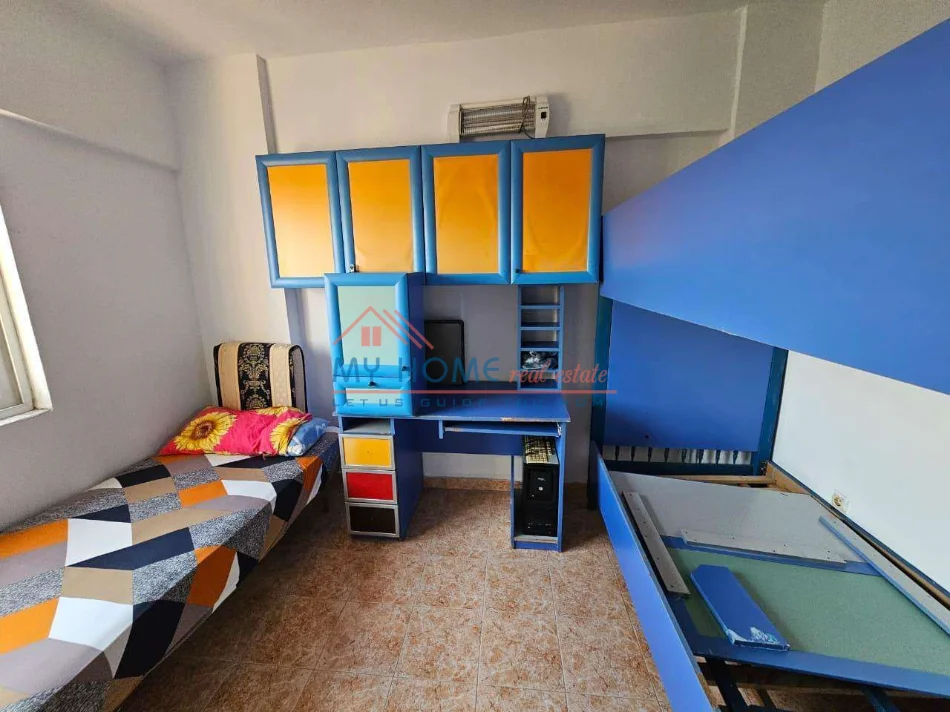 Shqiperi, jepet me qera apartament 2+1+Ballkon Kati 9, 100 m² 550 € (Rruga Dritan Hoxha)