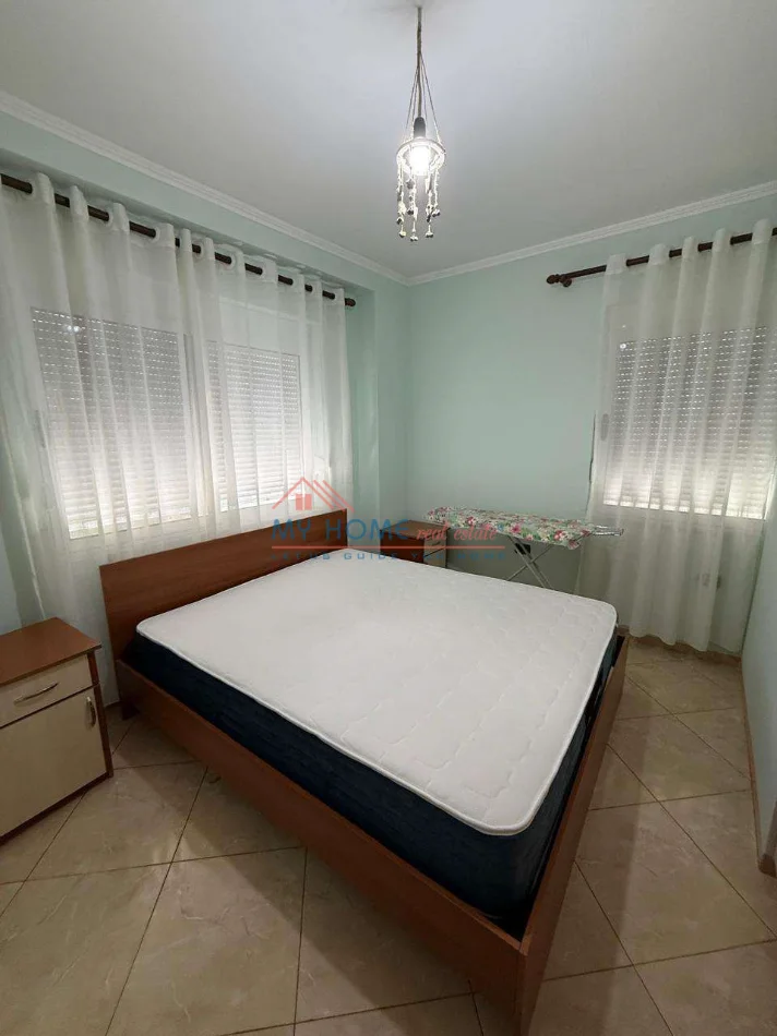 Tirane, jepet me qera apartament Kati 3, 66 m² 500 € (Materniteti i Ri)