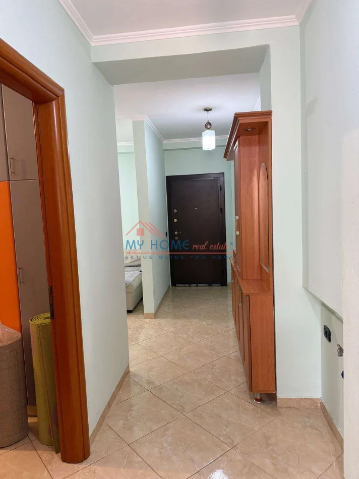 Tirane, jepet me qera apartament Kati 3, 66 m² 500 € (Materniteti i Ri)