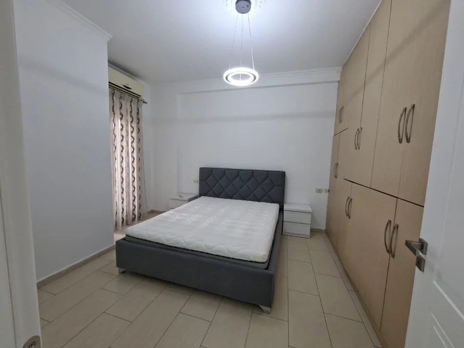 🏠 Me Qera: Super Apt. 1+1 & 1 Bllk (📍Qendër - Rr. Kavajës)🔥 Super vendndodhje || 5 min nga Qendra | 70,000 Lekë / Muaj💶