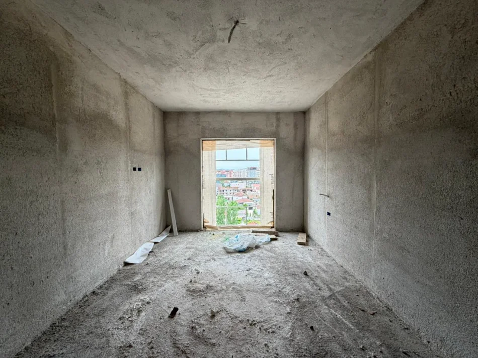 SHITET : 1+1📍Ish Fusha e Aviacionit (Prane Shkolles Dhori Leka) - Faze Suvatimesh || 145,000€ - Sp.94m² - Mundesi si per Investim dhe banim