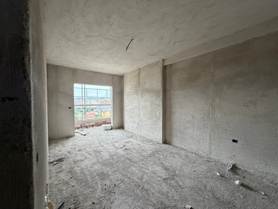 SHITET : 1+1📍Ish Fusha e Aviacionit (Prane Shkolles Dhori Leka) - Faze Suvatimesh || 145,000€ - Sp.94m² - Mundesi si per Investim dhe banim
