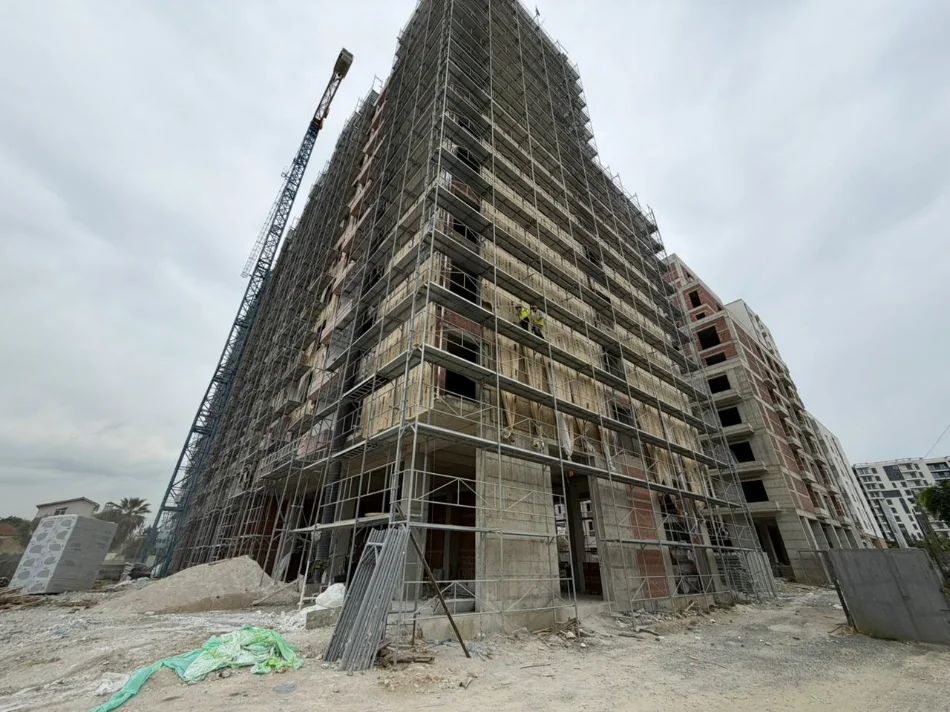 SHITET : 1+1📍Ish Fusha e Aviacionit (Prane Shkolles Dhori Leka) - Faze Suvatimesh || 145,000€ - Sp.94m² - Mundesi si per Investim dhe banim
