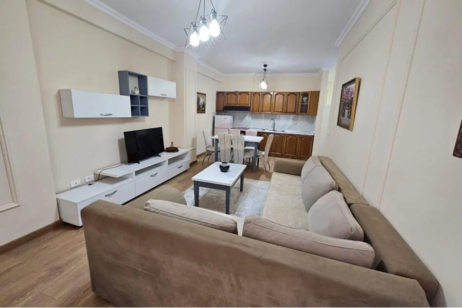 Tirane, jepet me qera apartament 1+1 Kati 7, 65 m² 450 € (Teodor Keko, Rrethrrotullimi Astir)
