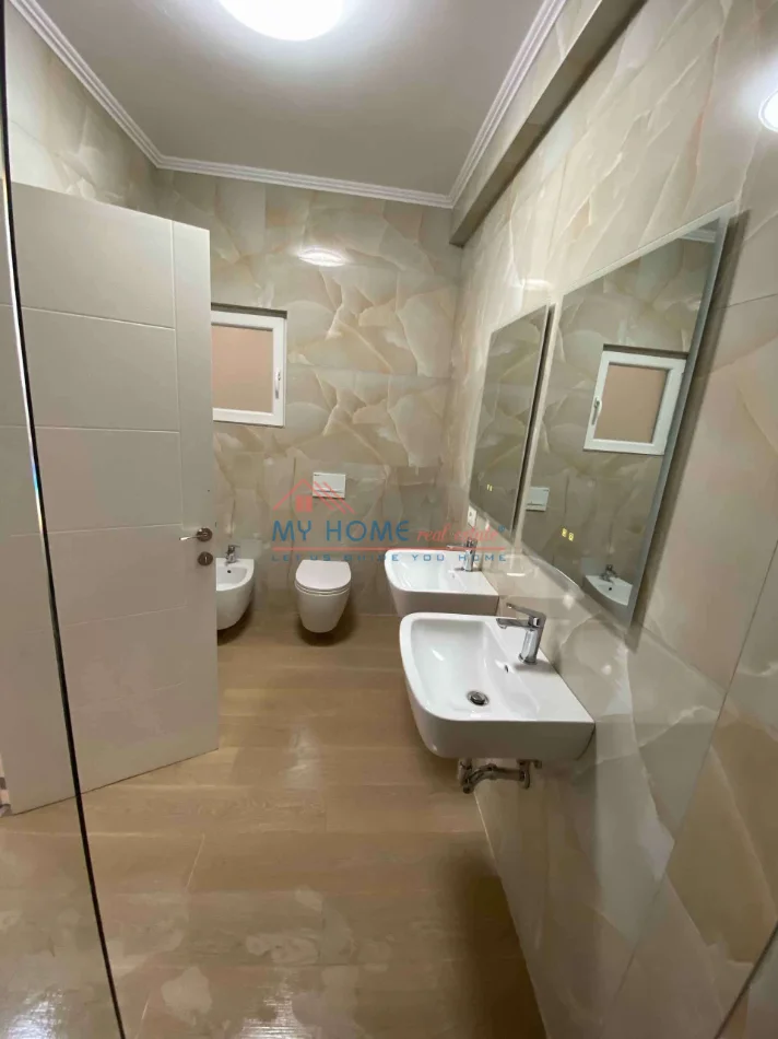 Tirane, jepet me qera apartament 1+1+Ballkon Kati 2, 65 m² 470 € (Bulevardi i Ri)