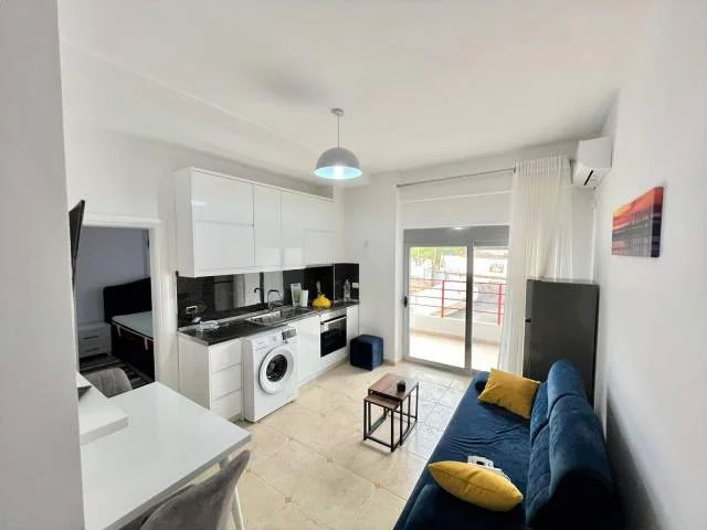 Sarande, jap me qera apartament 1+1+BLK Kati 6, 55 m² (Rruga Butrinti)