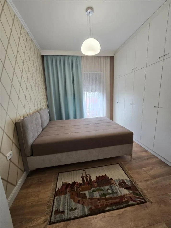Tirane, jepet me qera apartament 1+1, Kati 7, 91 m² 900 € (KOMPLEKSI DELIJORGJI)