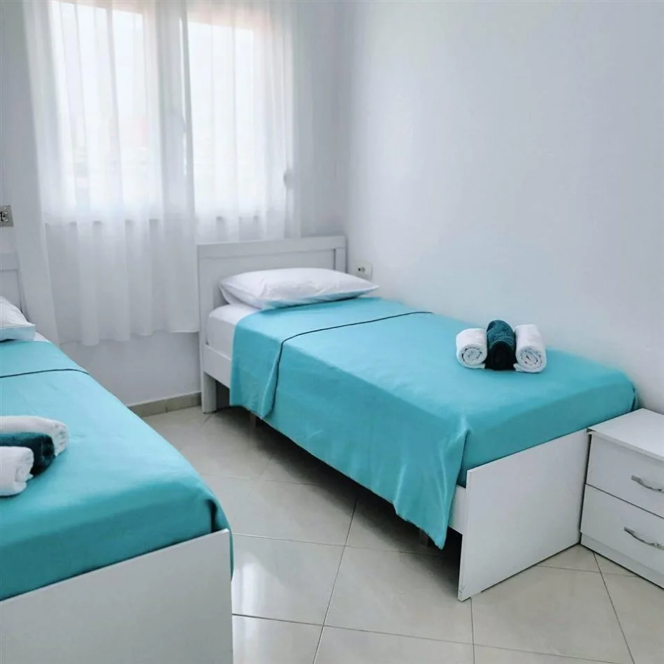 Tirane, jepet me qera apartament 1+1 Kati 6, 87 m² 400 € (Spitali QSUT)