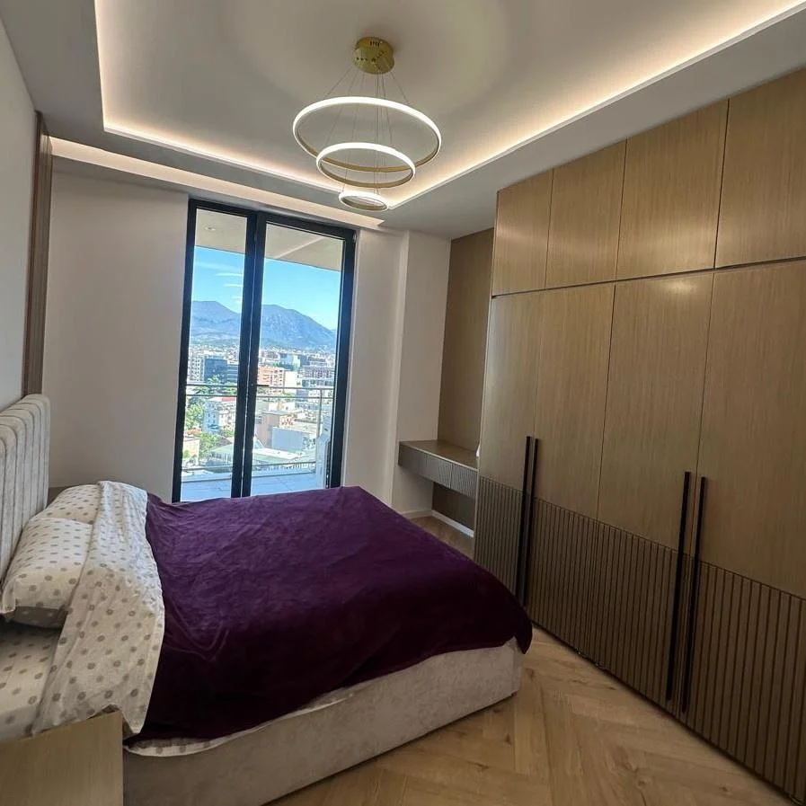 Tirane, jepet me qera apartament 1+1 Kati 11, 75 m² 850 € (GOLDEN TOWER REZIDENCE)