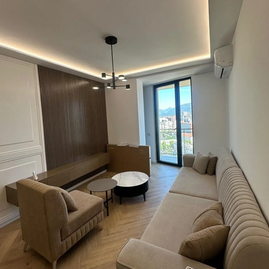 Tirane, jepet me qera apartament 1+1 Kati 11, 75 m² 850 € (GOLDEN TOWER REZIDENCE)